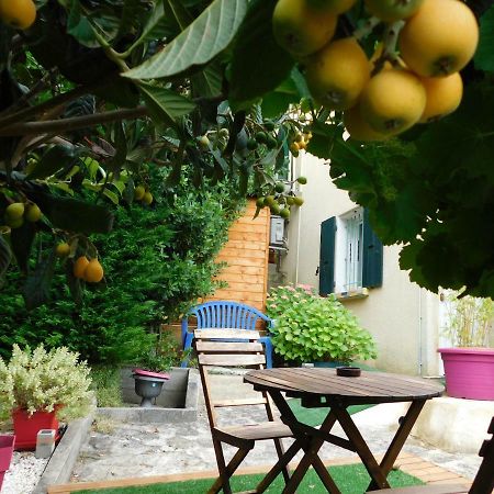 Villa Les Pins Mirabel-aux-Baronnies 外观 照片